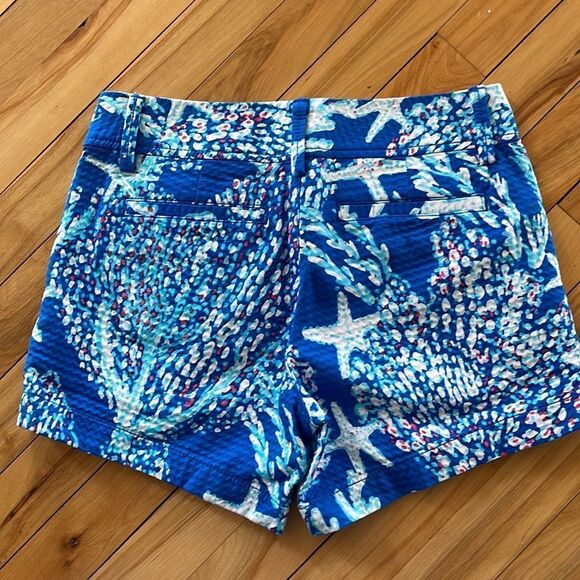 Lilly Pulitzer Blue and White Coral Print Shorts - Picture 4 of 7